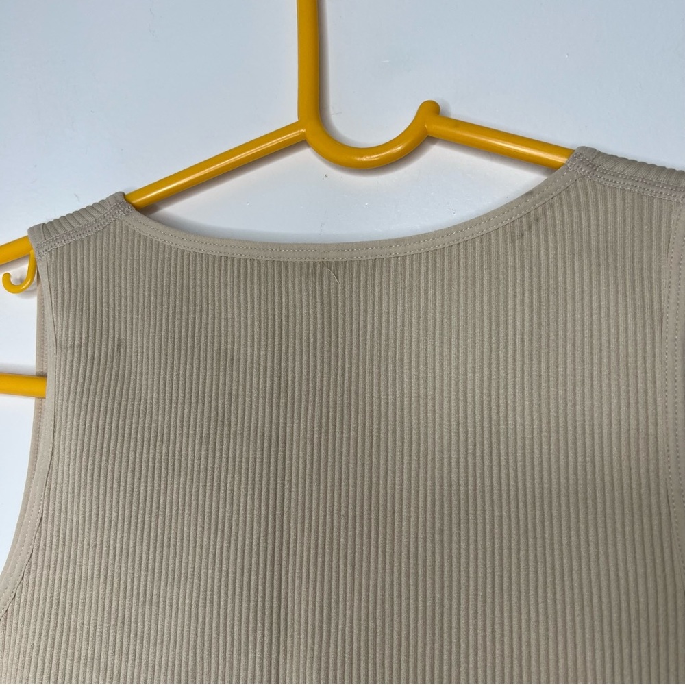 J.o & co Ribbed Tank - Picture 5 of 5